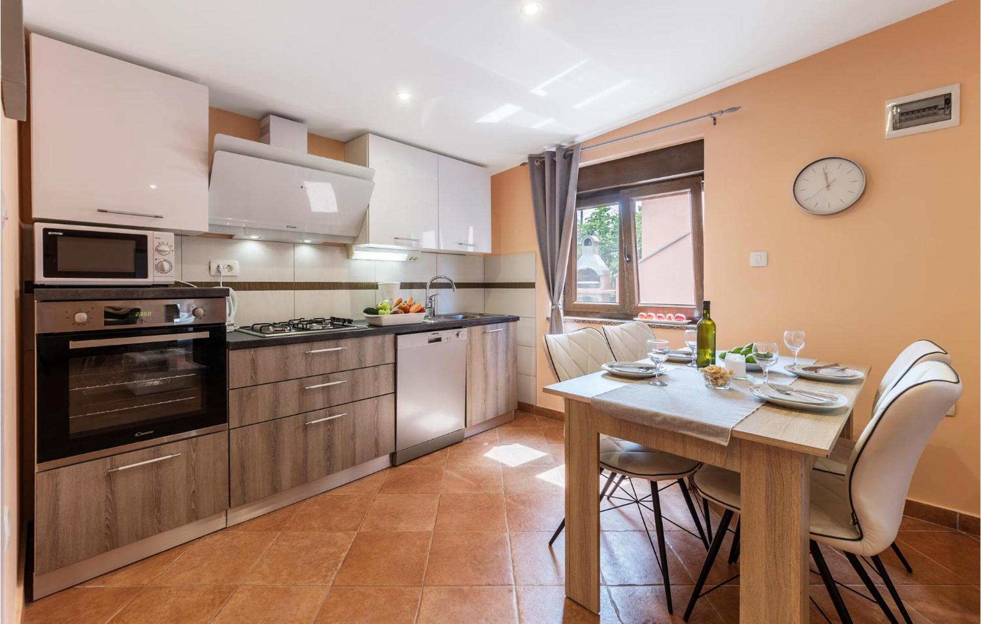 1 Bedroom Stunning Apartment In Pula Exterior photo