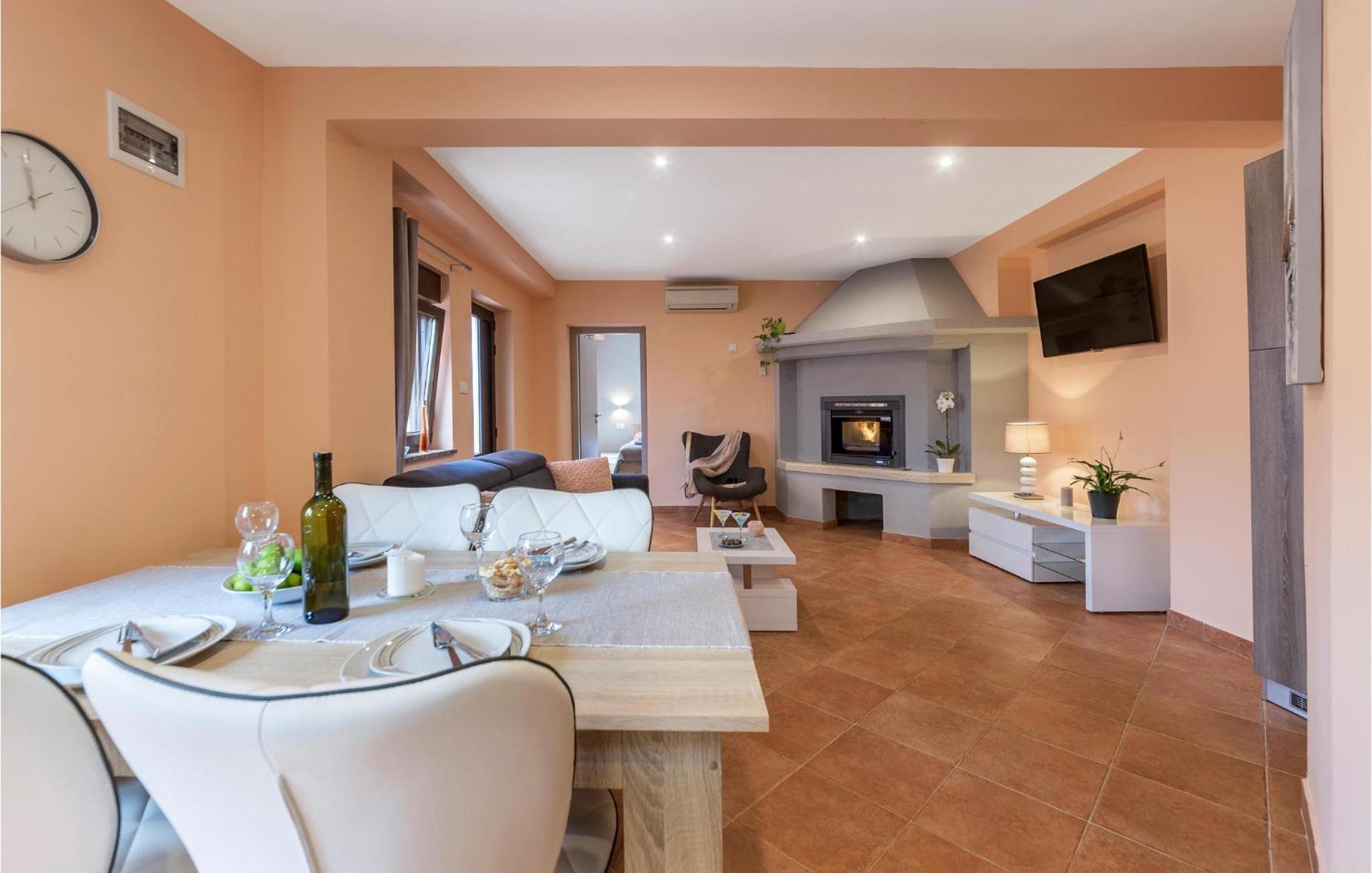 1 Bedroom Stunning Apartment In Pula Exterior photo