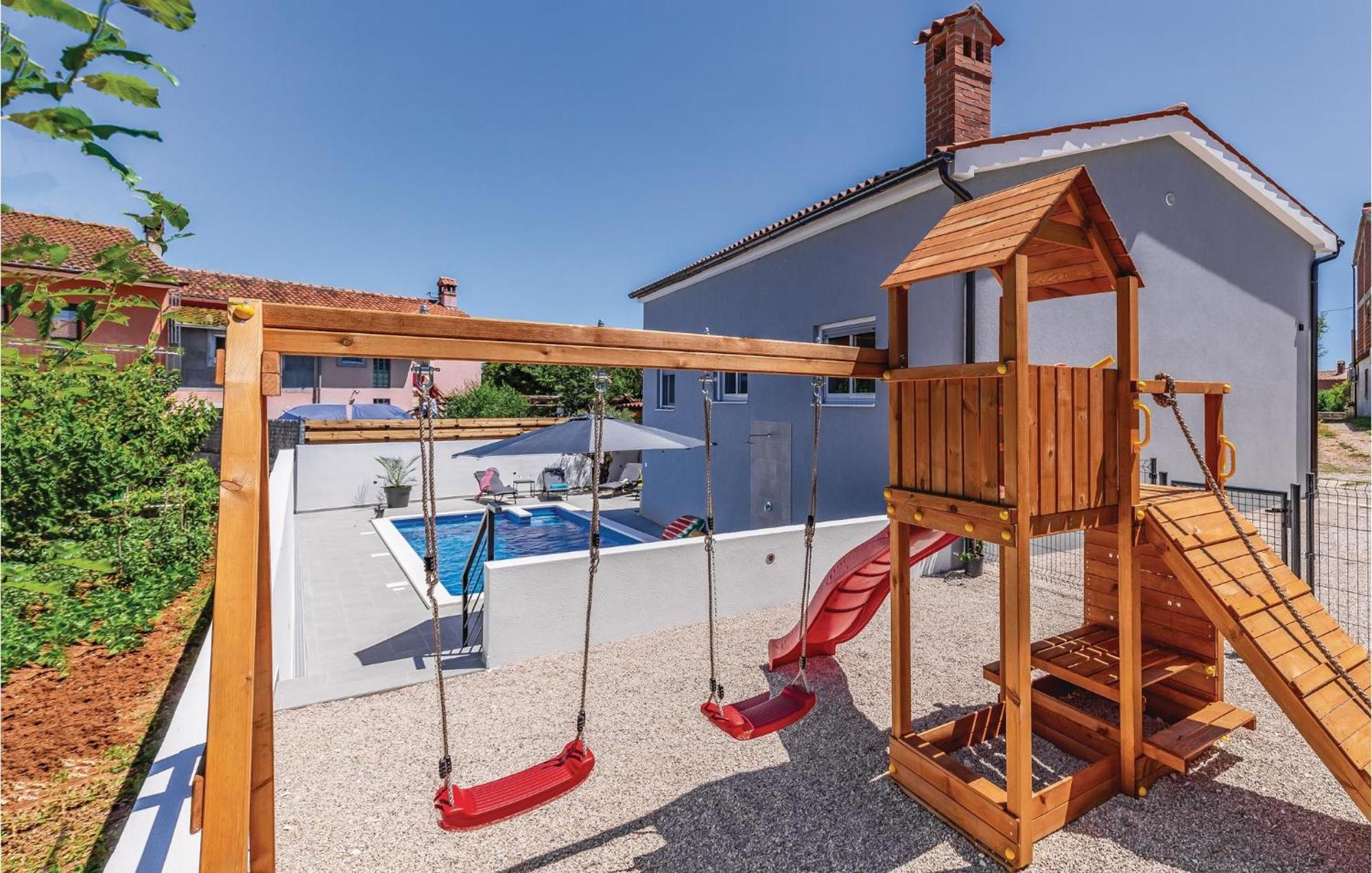 1 Bedroom Stunning Apartment In Pula Exterior photo